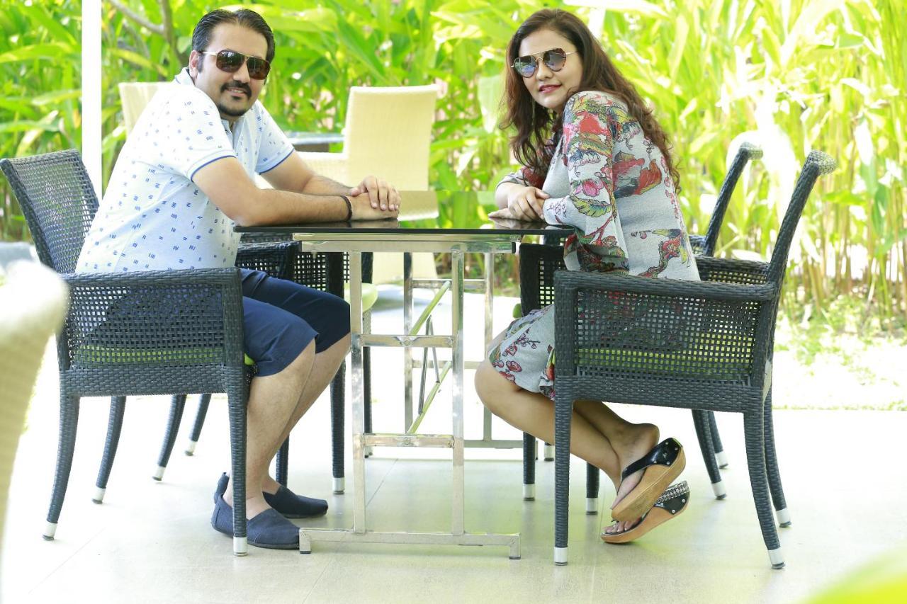 Saj Earth Resort & Convention Center , Kochi Nedumbassery Exteriör bild